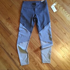 *NEW Old Navy color block active leggings